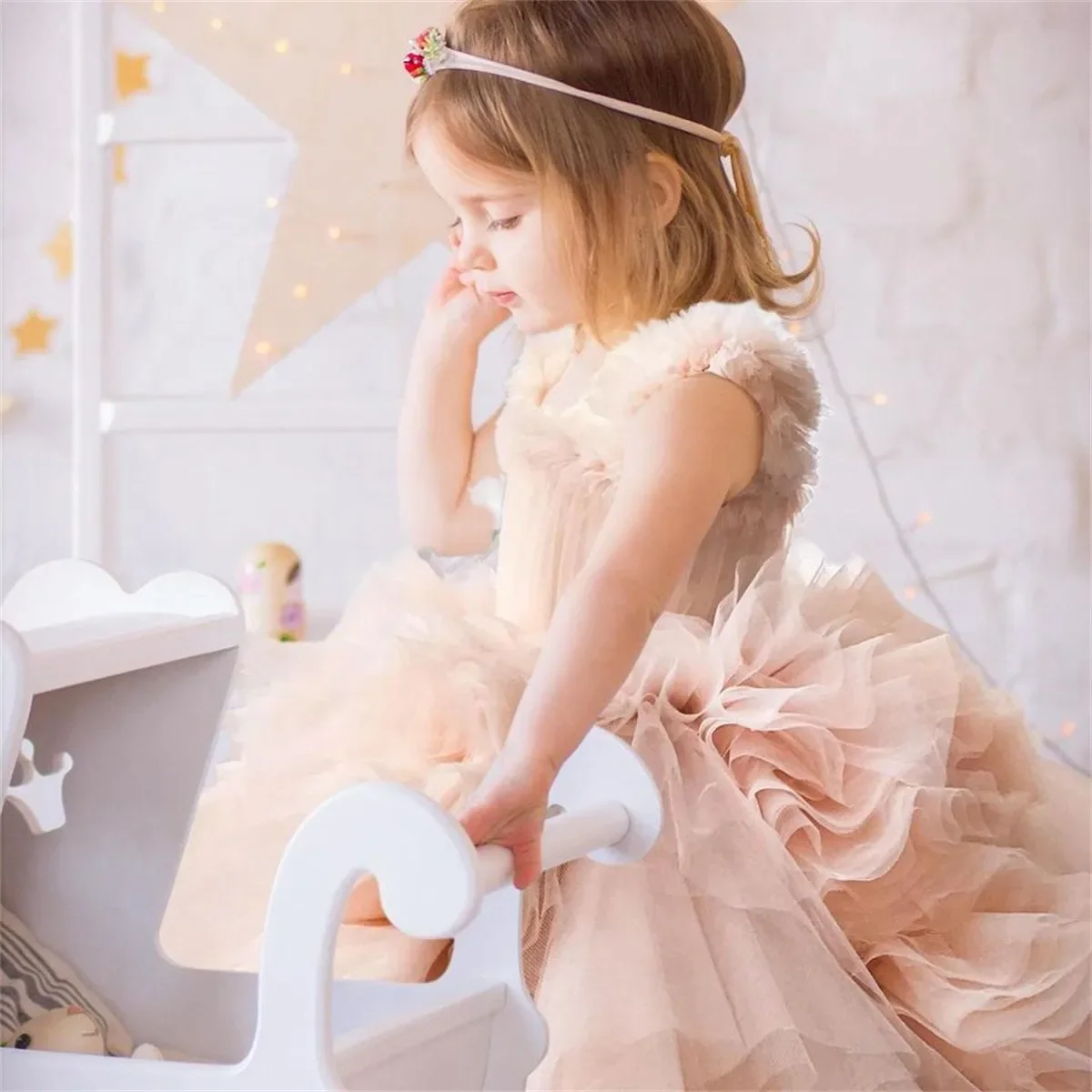 Luxury Flower Girls Dresses for Wedding Ruffled Tulle Sleeveless Princess Birthday Party Toddler First Communion Gift Customized