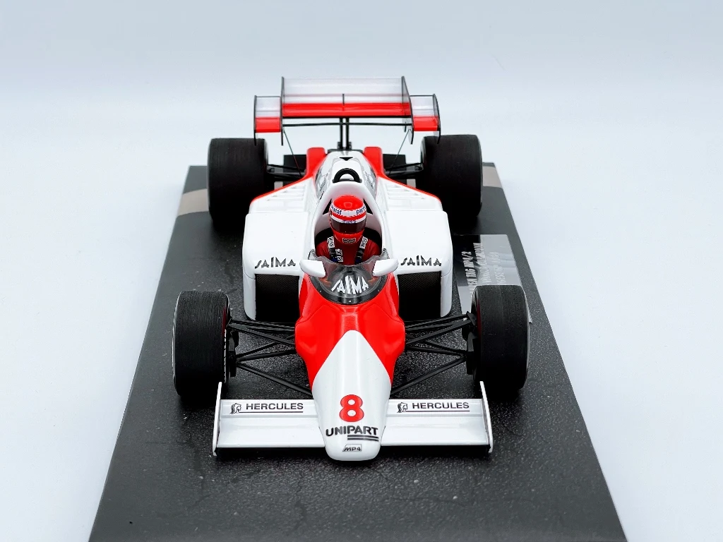 Minichamps 1:18 F1 MP4-2 1984 Niki Lauda Special Edition Simulation Limited Edition Resin Metal Static Car Model Toy Gift