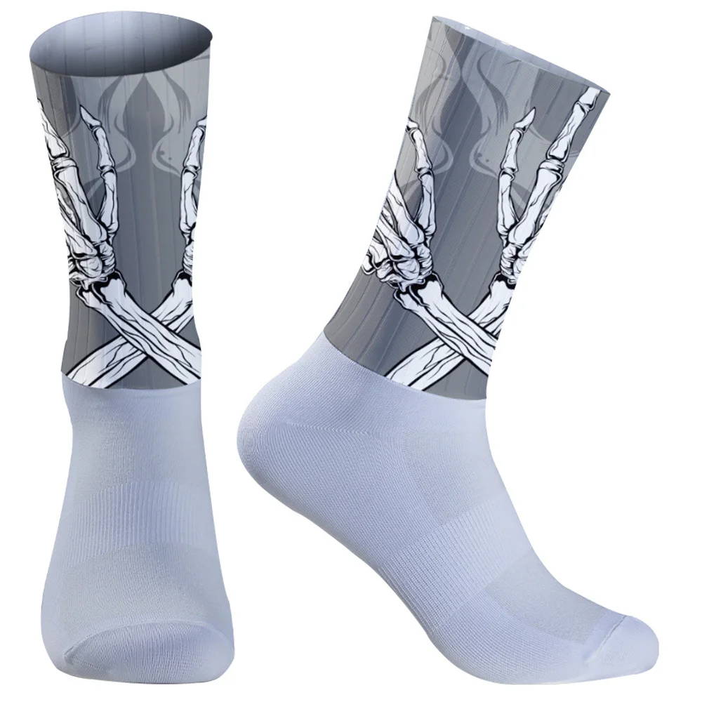 

Новые велосипедные носки 2025г. | Дышащая матрица нано-уровневая × 3D-механическая усиливающая линия × отражающая система Авроры темной ночи