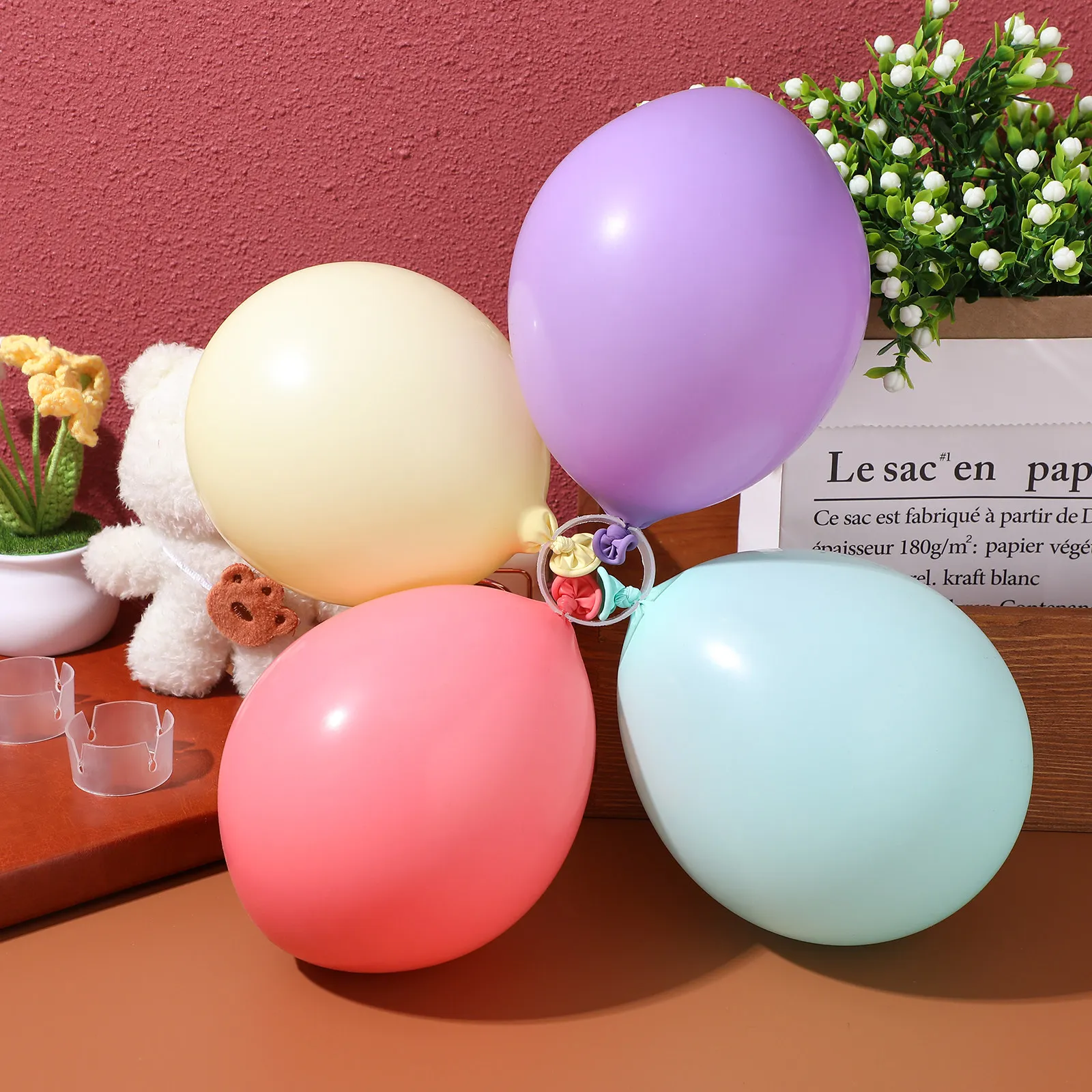 

200Pcs Balloon Arch Folder Clip Ring Buckle for Balloon Party Wedding Decoration Easy DIY Tool Stable
