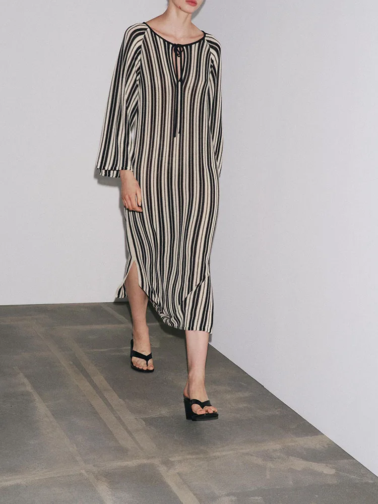 Vestido de Punto a Rayas con Cuello en V y Manga Larga, Nuevo Modelo Otoño 2025, E y con Personalidad para Mujer