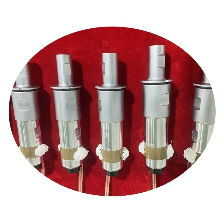 Cost-effective ultrasonic welding transducer 20k universal ultrasonic booster