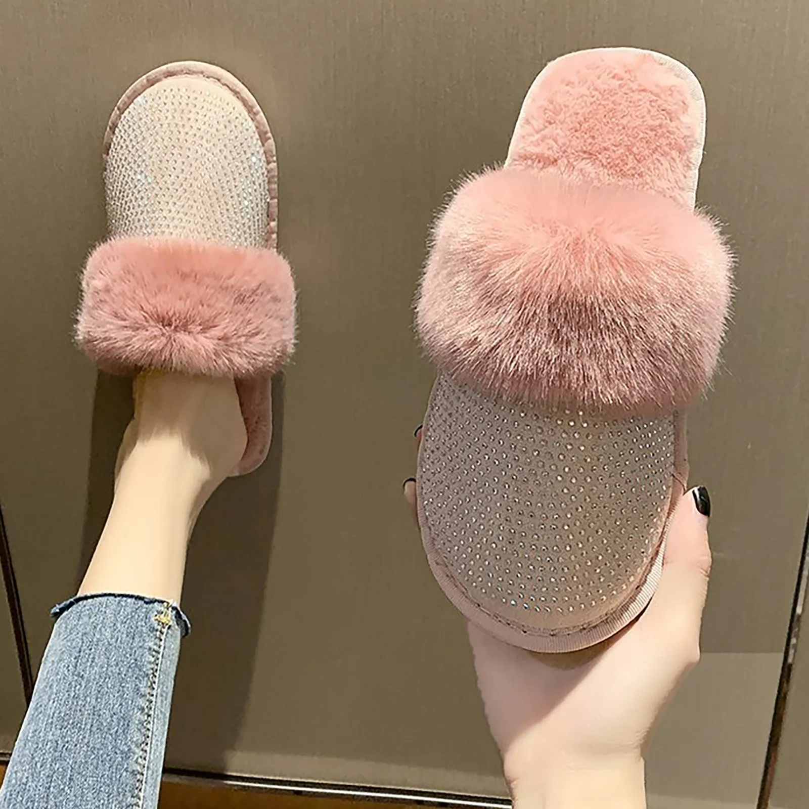 Ladies Charming Rhinestone Plush Slippers Women'S Round Toe Half-Pack Shoes Home Diamond Slip On Flat Heels Bedroom Slippers