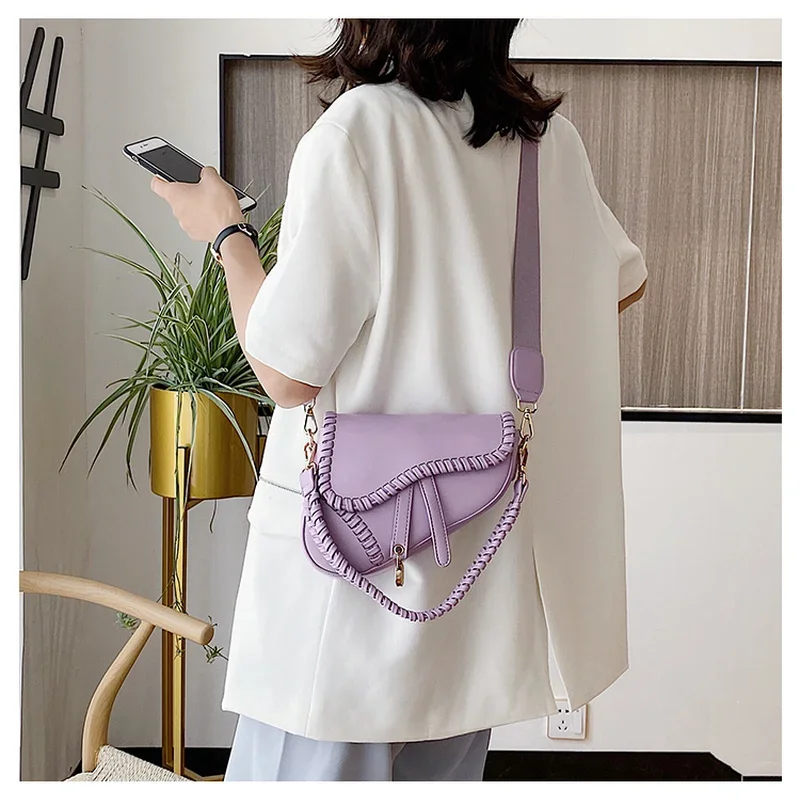 2024 Summer Saddle Style Underarm Retro Hand Woven Single Shoulder Slant Small Bag for Women's New Fashion Trend PU Material