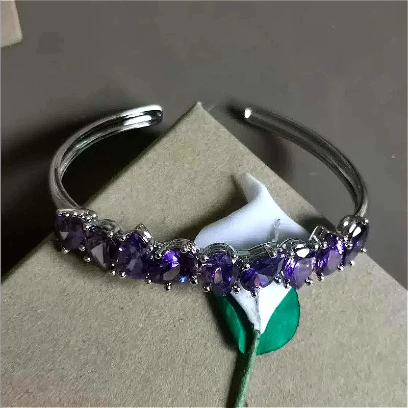 

Hot-Selling Luxury Bracelet with 9 Exquisite Purple Zircons, Women's Niche Fashion Personalized Decorative Bangle for Party Gift
