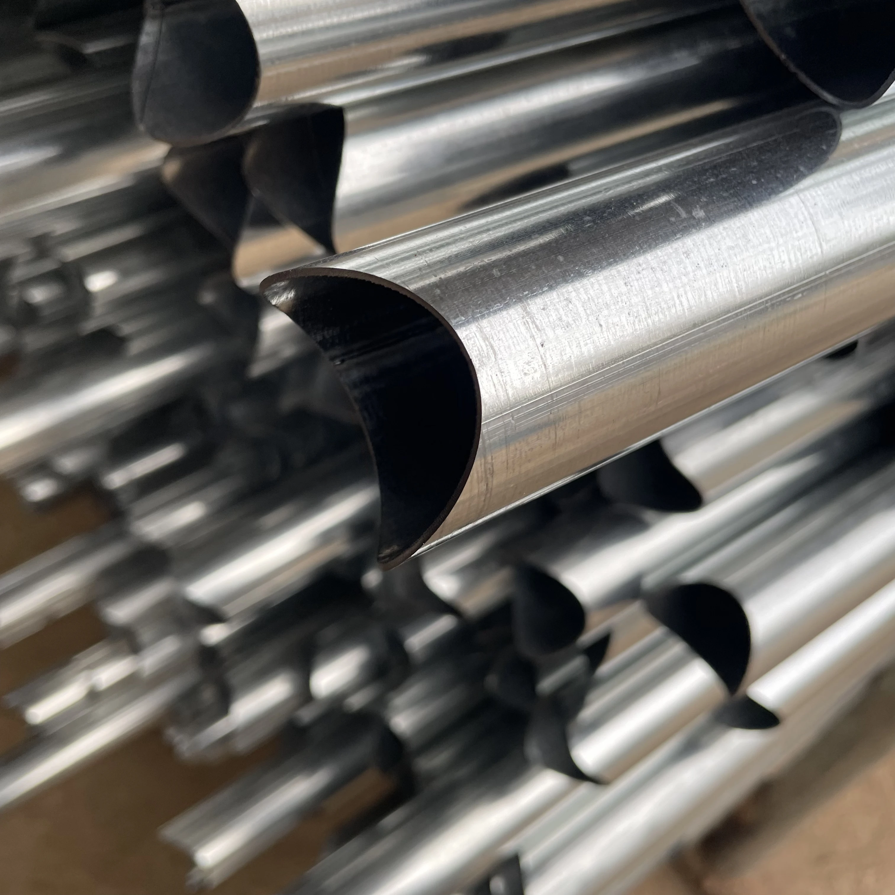 โครงเหล็ก Q235 สำหรับนั่งร้านเคลื่อนที่สำหรับงานก่อสร้างและตกแต่ง แบบประตู