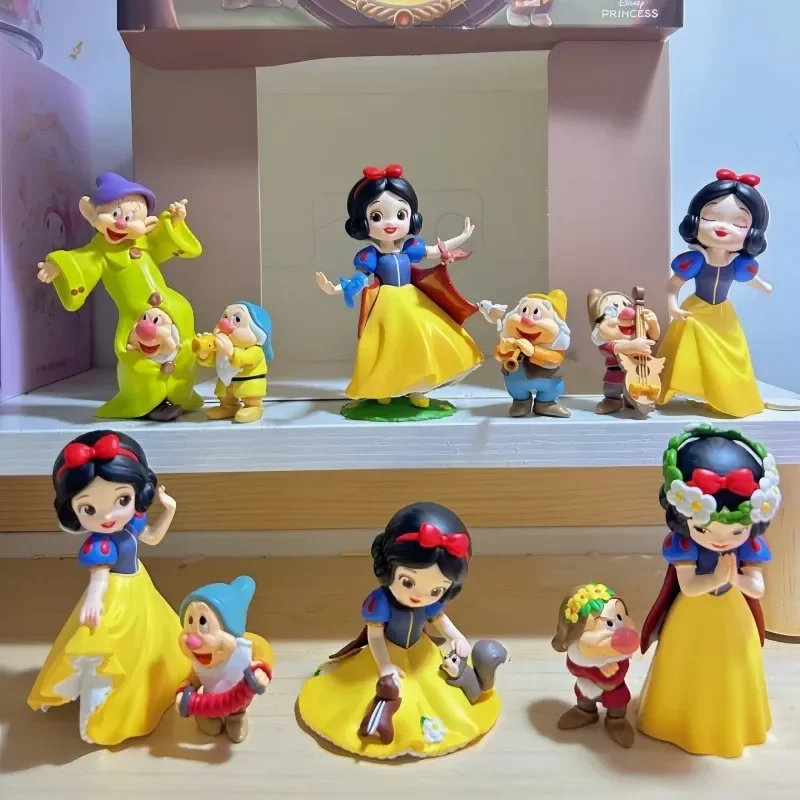 Genuine Disney Snow White Kawaii Seven Dwarfs Figure Collection Pvc Model Doll Birthday Gift Toy Cute Ornament Gift