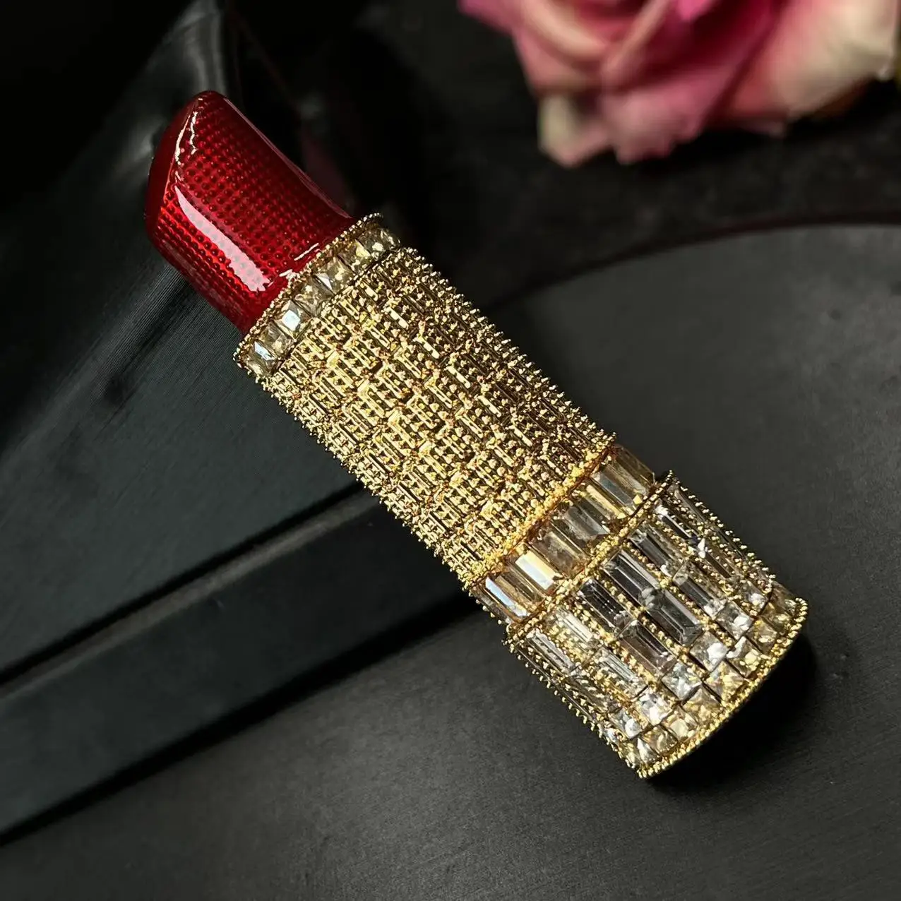 European and American Fashion Gold Plated Lipstick Brooches Rhinestone Brouch Jewelry For Women