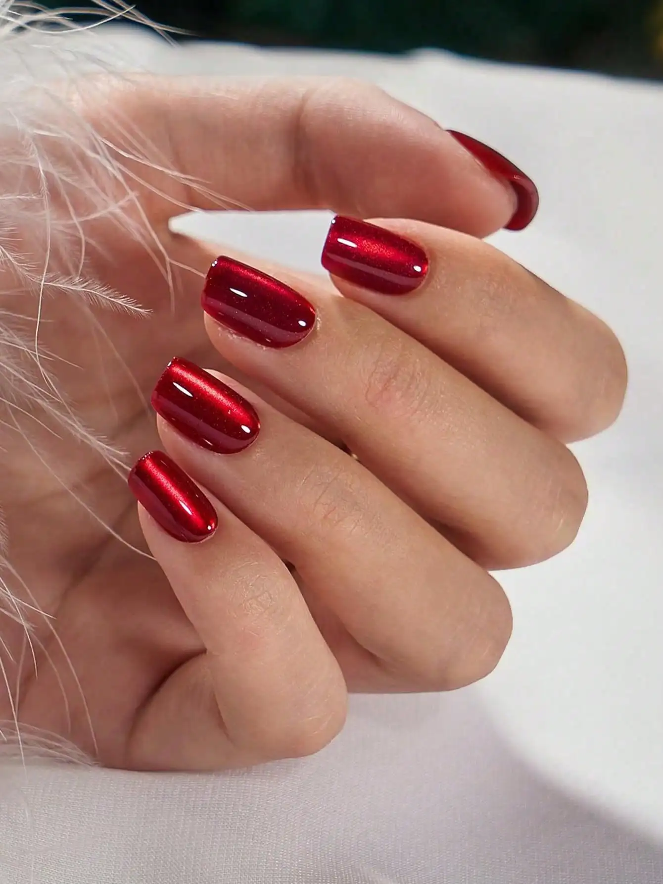 30pcs Acrylic Short Square/Almond Red Cat Eye Press-On Nails Shiny Glossy Fake Nails For Women Festivals Daily Spring Summer