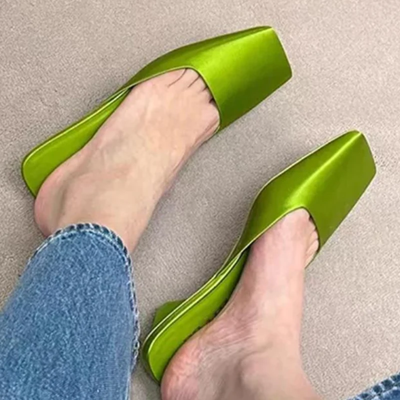

Green Square Toe Triangle Heel Mule Slippers Woman Summer 2026 Brown Closed-Toe Shaped Heel Sandals Fashion Sheos for Women