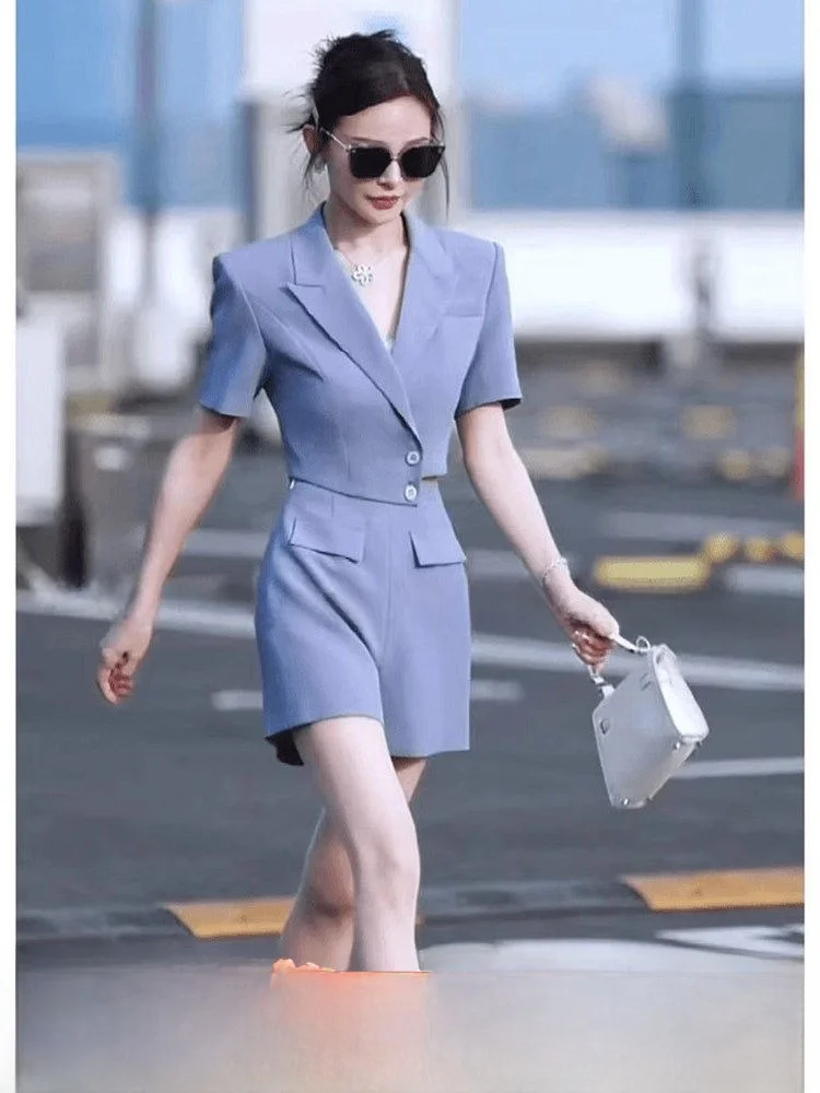 

Lili Blue Short Suit Set Elegant Two-Piece Summer Slimming Shorts Fashionable Women's Clothing Polyester Fiber Short Sleeve
