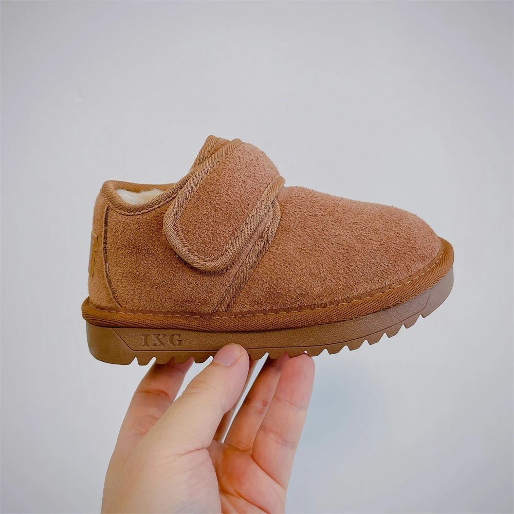 Genuine leather children\'s snow boots 2024 winter boys baby bread shoes thickened plus velvet girls cotton shoes short boots