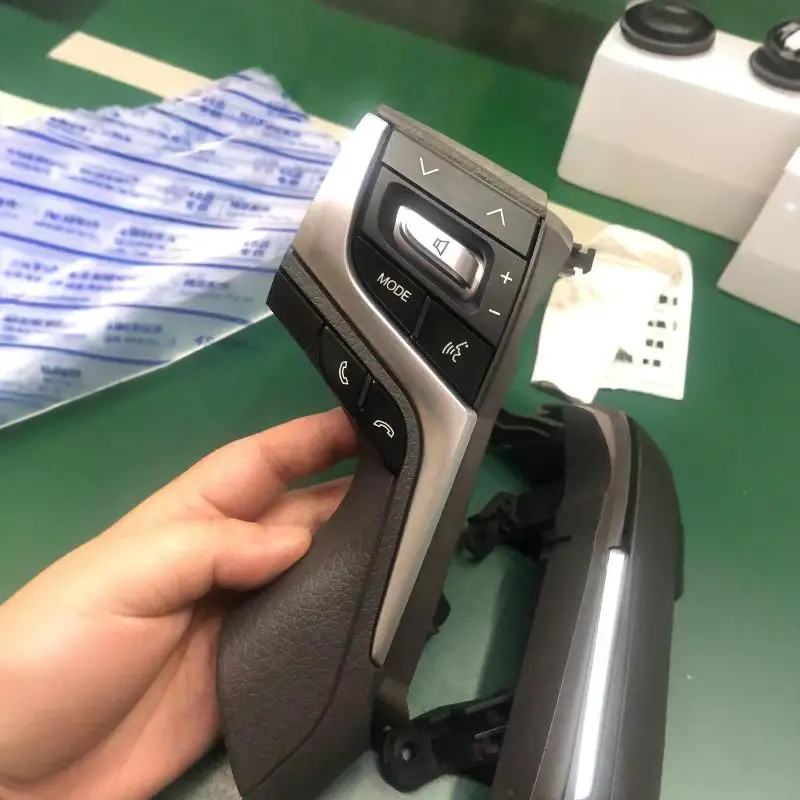 For Toyota Prado Multi Functional Steering Wheel Buttons Volume Control Switch Button for Land Cruiser 84250-0N160CO