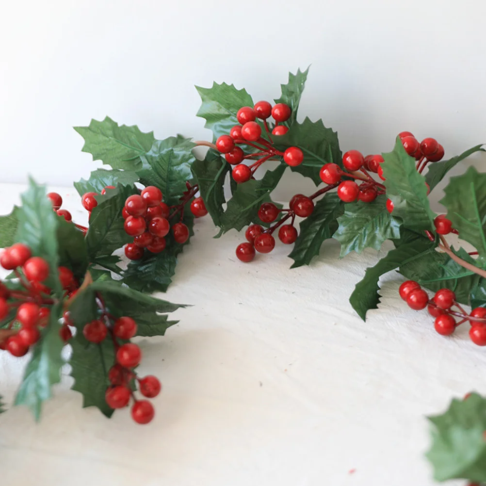 

Red Berry Garland Green Leaf Xmas Hanging Garland Artificial Plant Decor Simulation Rattan Decorative Xmas Party Supplies