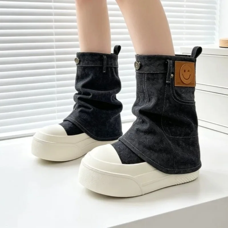 2026 Fashionable Round Toe Thick Soled Non Slip Women's Mid Calf Boots New Fold Cuff Pleated Comfort Outdoor Boots for Women - view 6