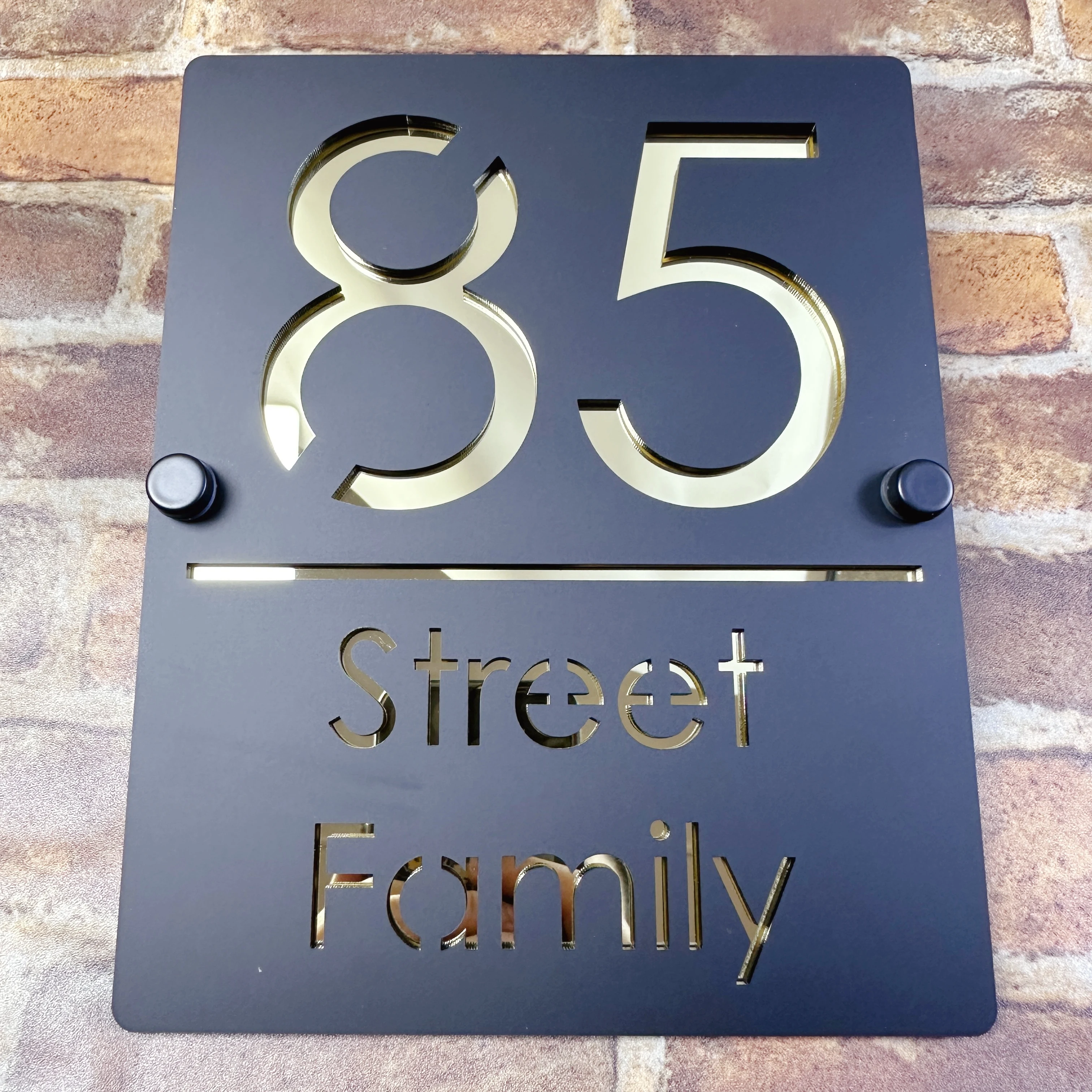 panneau-de-numero-de-maison-en-acrylique-gris-brillant-personnalise-plaque-d'adresse-decoupee-au-laser-personnalisee-pour-mur-option-multilingue-disponible