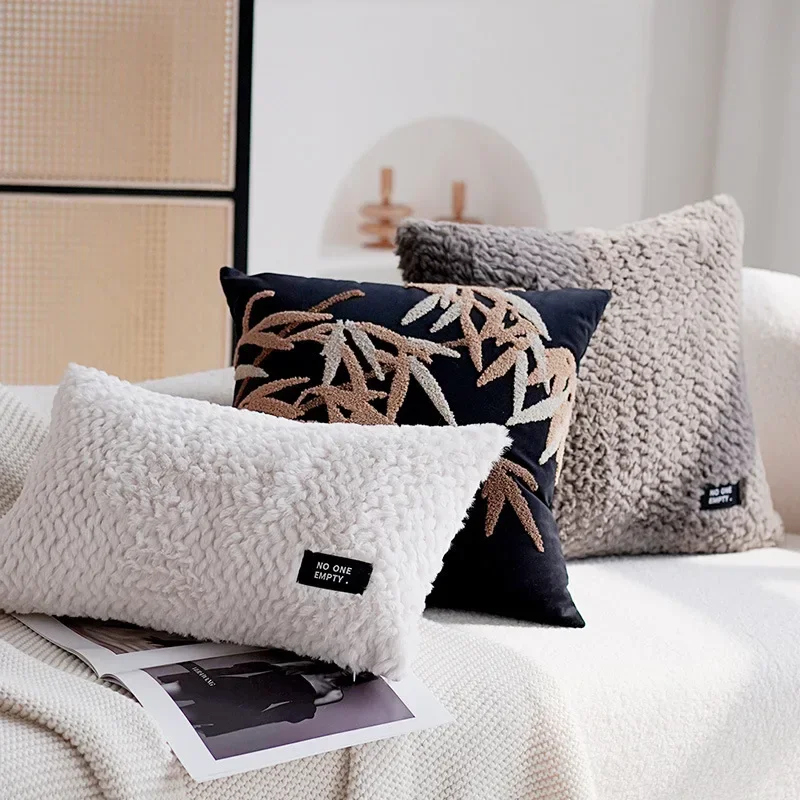 Retro Embroidered Cushion Waist Cover Light Luxury Sofa Home Decorative Throw Pillow Cover 45x45CM Pillowcase Without Core