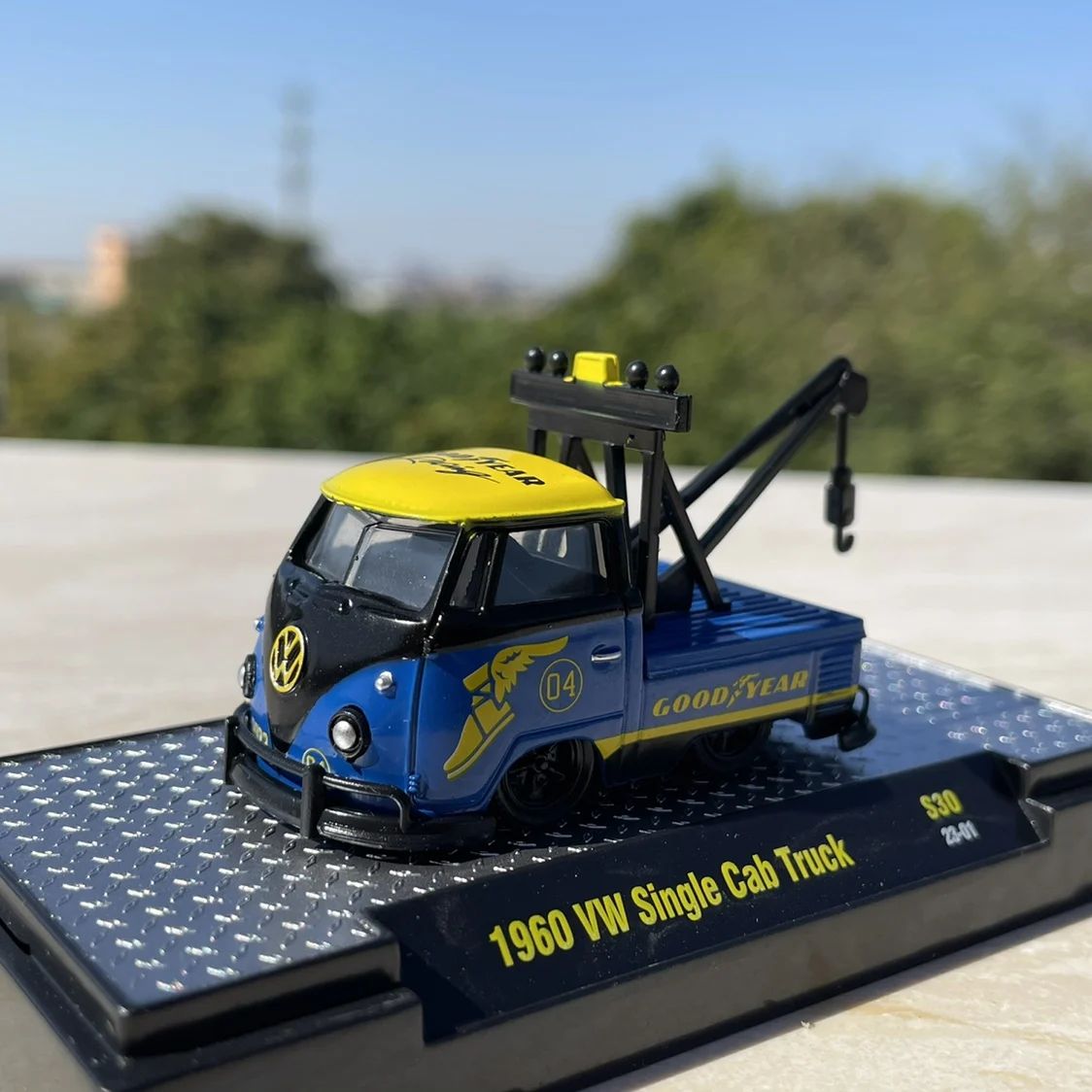 

Diecast 1:64 Scale M2 Volkswagen T1 Trailer VW T1 Alloy Simulation Car Model Collectible Gift Souvenir Display Ornament