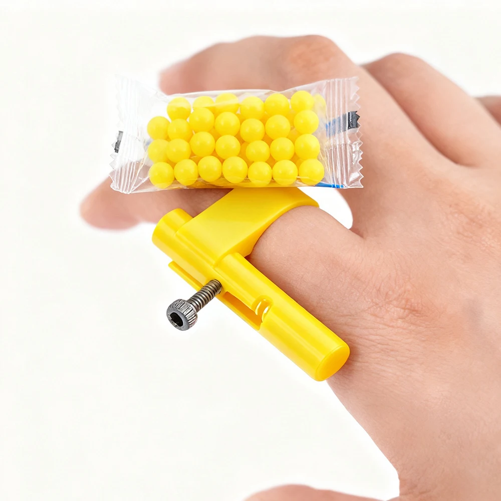 プラスチック製隠し弾丸発射器パーティーのおもちゃ、紙玉発射安全フィギュアおもちゃ、いたずら用子供向けガジェット、男性女性へのギフト