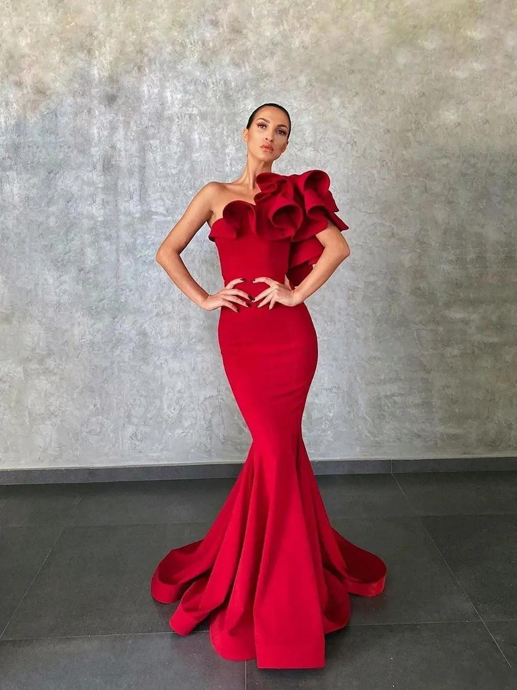 2023 Elie Saab Elegant Red Mermaid Evening Dresses Flower Ruffles Formal Party Evening Gowns Runway Fashion Prom Wear