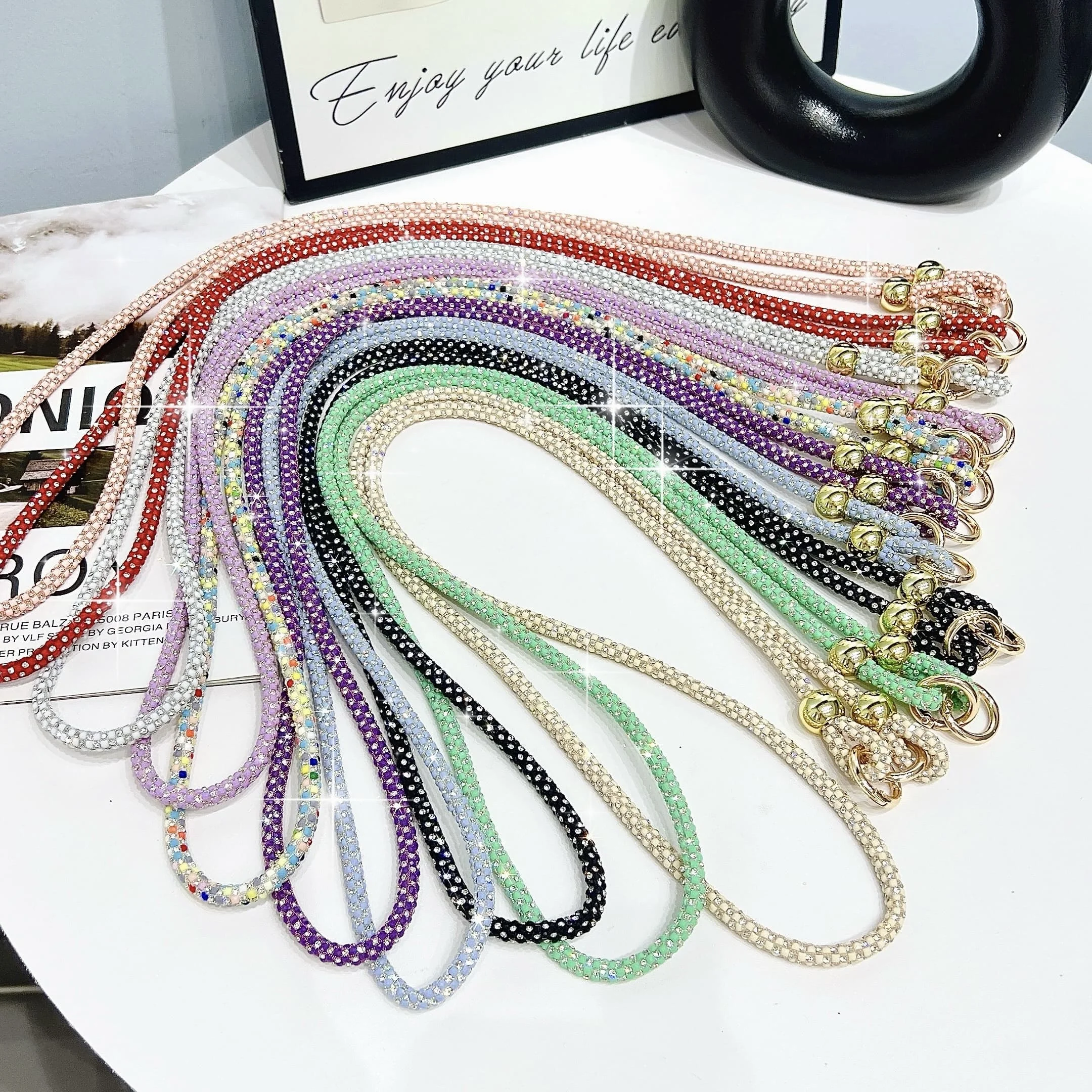 

0.7 Candy Bead Crossbody Rhinestone Ring Buckle Mobile Phone Lanyard Chain Female New Bag Chain Internet Celebrity Light Luxury
