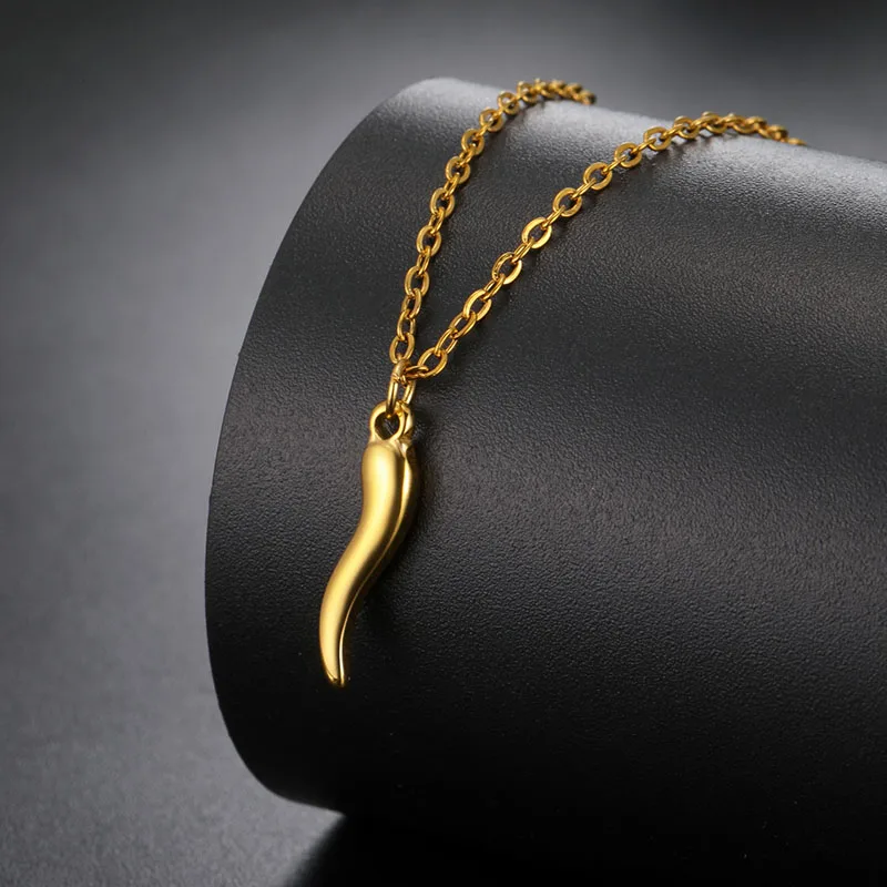 Cornicello Italian horn necklaces for women chili pepper pendant necklace dainty trendy jewelry 2022