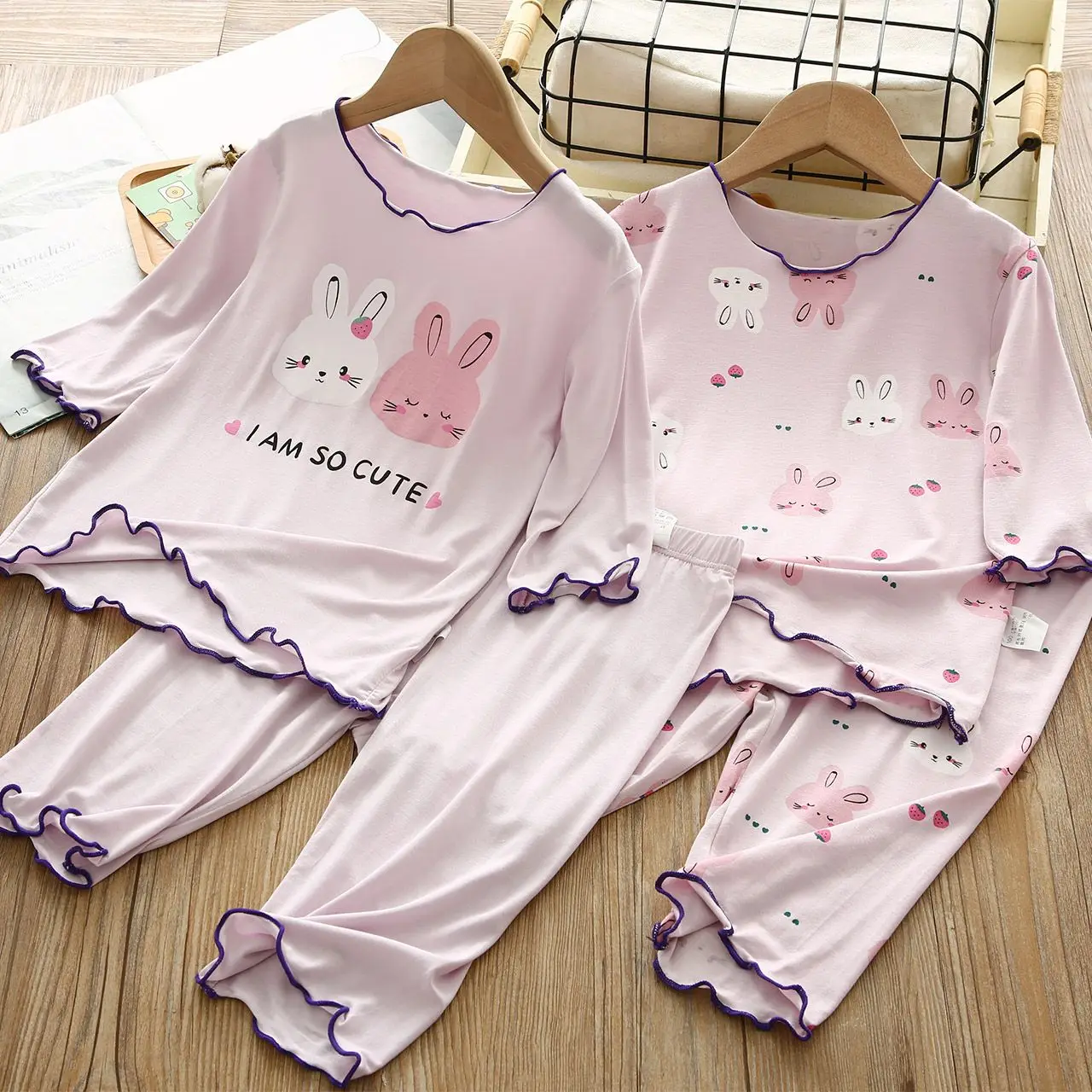 Children's Short-Sleeve Home Wear Set, Summer Girls' Ice Silk Air-Conditioning Clothing, Popular Children's Summer Two-Piece Set