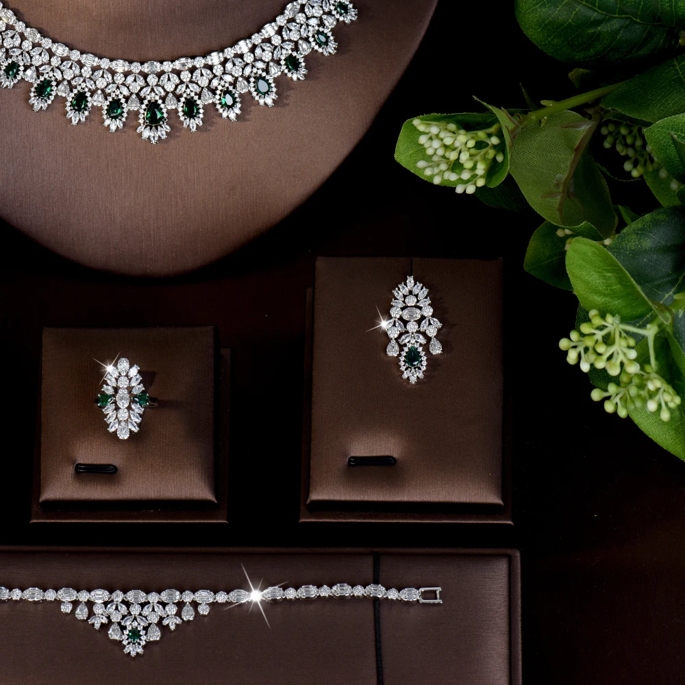 

Dazzling Stunning Women Green Necklace Earrings Bracelet Jewelry Crowd Spotlight Set 4 Piece Nigerian Wedding Festival M-697