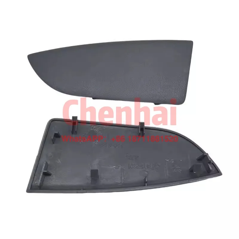 Applicable toIsuzu Qingling truck KV100 KV600700P door interior panel decorative cover window crusher cover, original factory
