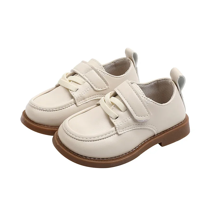 Mocassini per bambini moda fondo morbido ragazzi ragazze scarpe Casual in pelle Sneakers piatte traspiranti per bambini mocassini per bambini