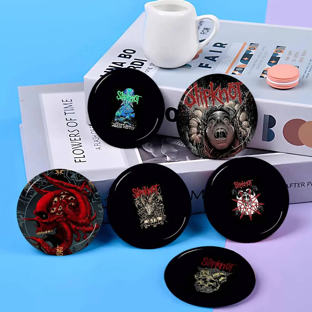 heavy metal band S-slipknotS popular Creative Pins Funny Faces Round Snap-in Brooch Badge Backpack Hat Accessories Jewelry Gifts