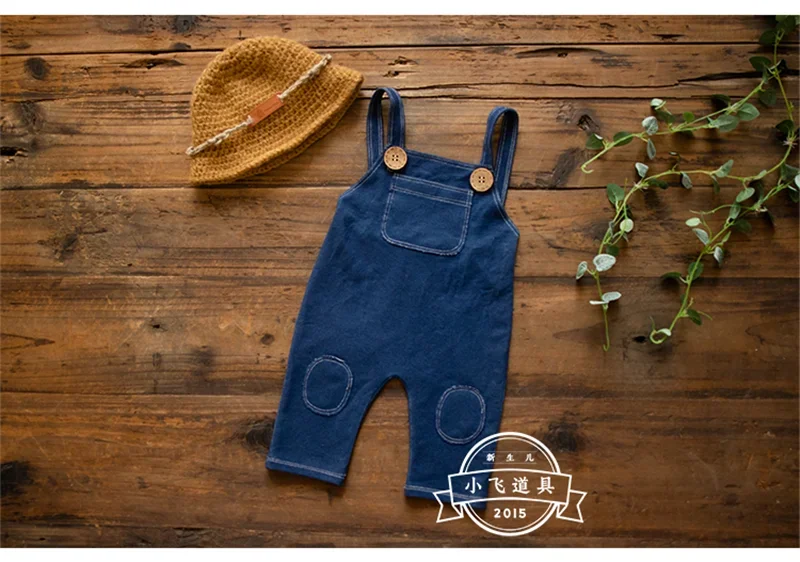 Neonati maschi Puntelli per fotografia Cowboy Denim Reggicalze Senza maniche Pagliaccetto Cappello Vestiti Costumi Studio di ripresa Puntelli per foto