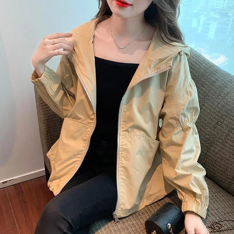 Lässige dünne Kapuzenjacke für Damen, locker, 2025, Herbst, neuer koreanischer Stil, Retro-Sonnenschutzkleidung, Langarm-Top