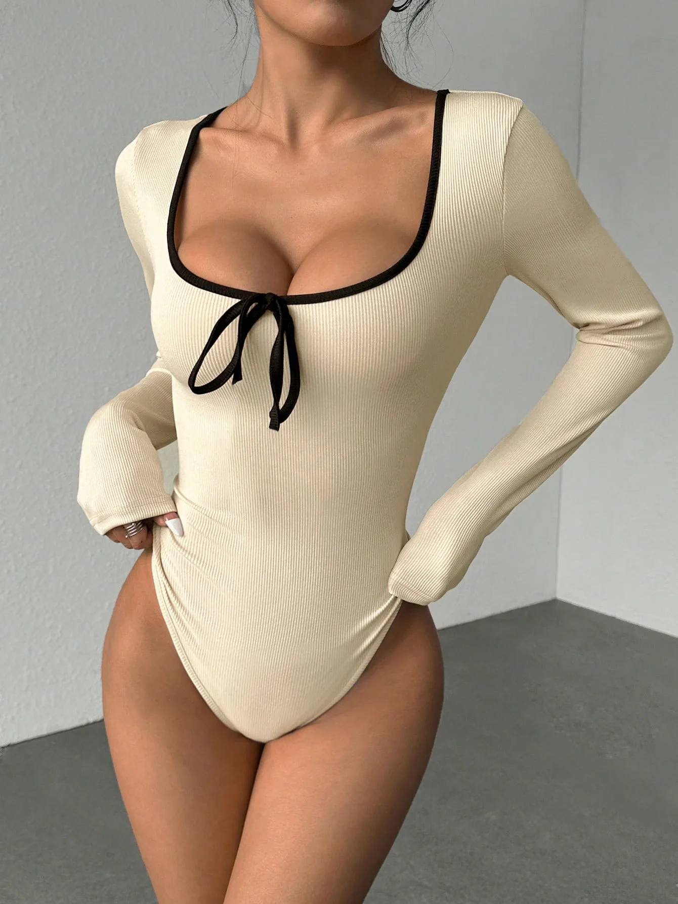 Der neueste Stil der eleganten und vielseitigen trendigen Damen-Langarm-Strumpfhosen für den Herbst – Detail 4