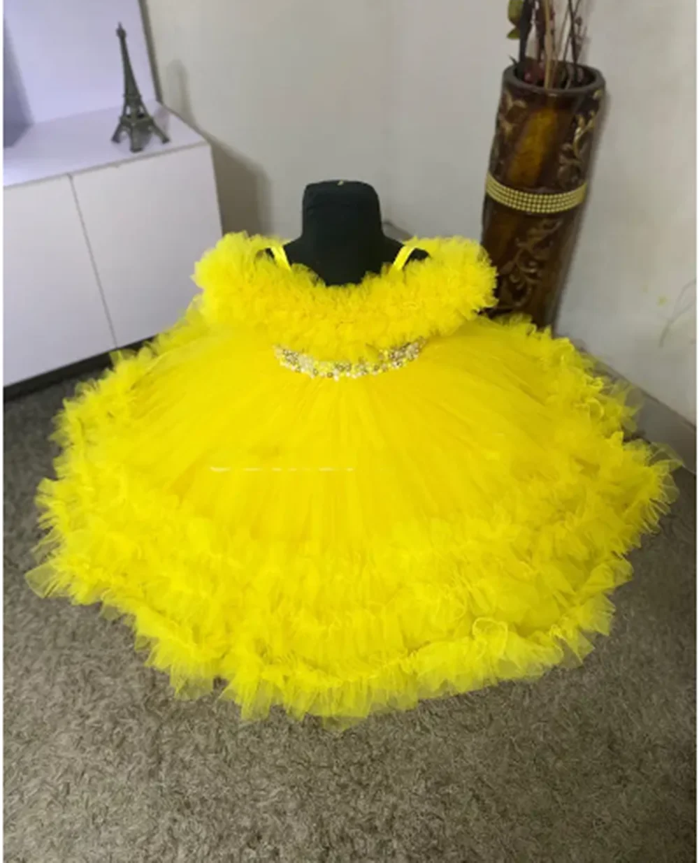 

Yellow Tulle Flower Girl Dress For Wedding Lace Puffy Beaded Susprnders Floor Length Princess Pageant Kids Birthday Ball Gown