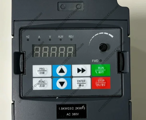 New 1.5G3/2.2P3 inverter, three-phase AC380-440V input, output three-phase AC0-440V 0-3000Hz 3.8A