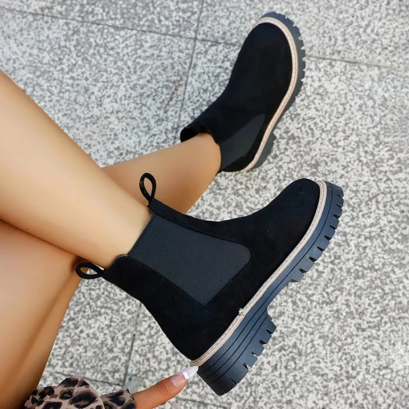 

2026 New Chelsea Boots Soft Leather Ankle Boots Women's Autumn Flat Shoes Fashion Women's Plush Warm Winter Plus Size 41 42