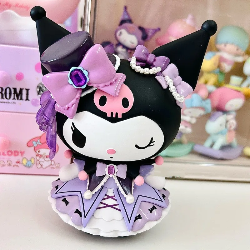 Cute Sanrio animation peripherals Kuromi My melody Kawaii figure girl heart office desk decoration girls holiday gifts wholesale