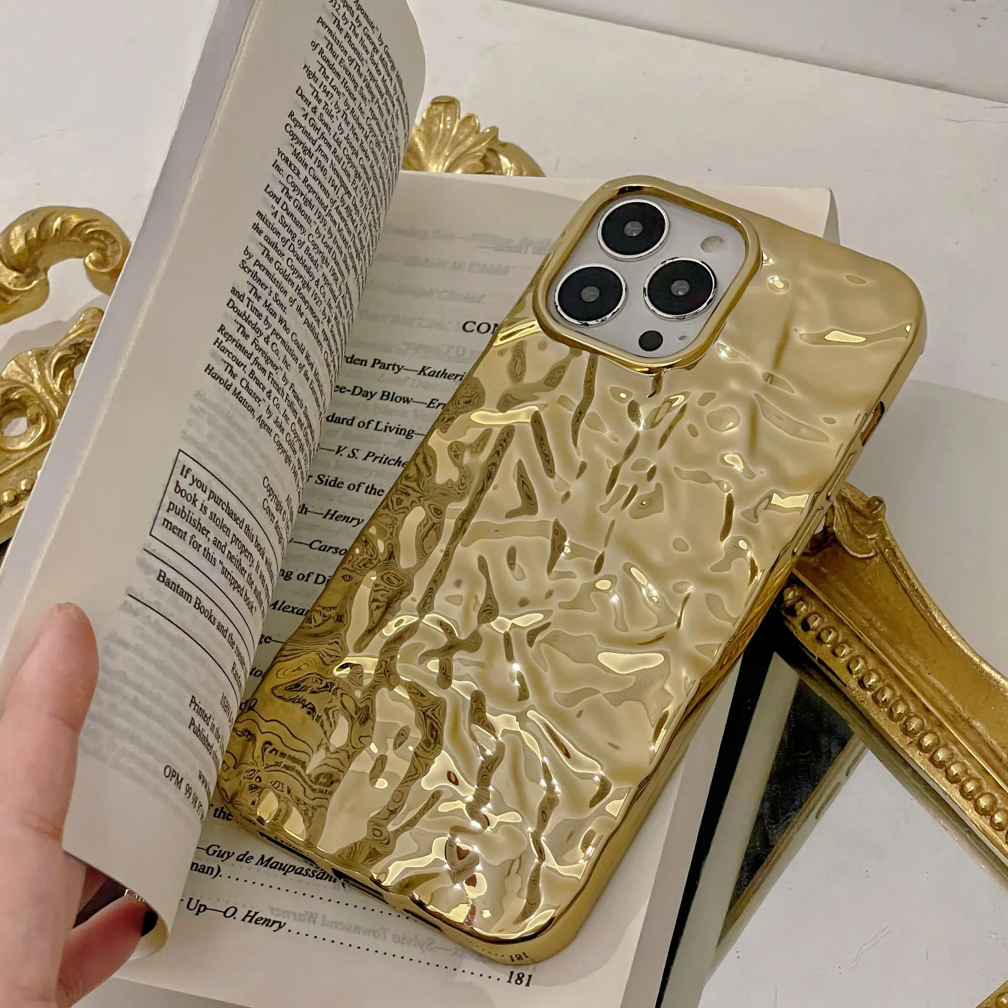 Luxury Plated Gold Tin Paper Phone Case for iPhone 16 Pro Max Plus 15 14 13 11 12 Pro Max X XS Max XR Shockproof Soft Cover Men