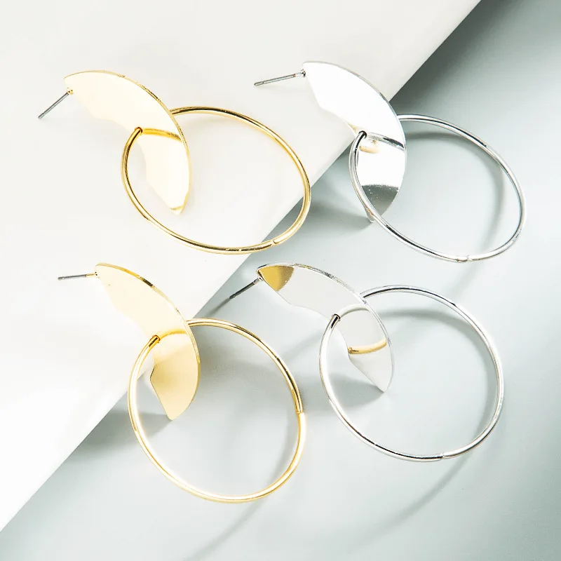 2021 new product personality irregular large circle earrings women's fashion hipster metal wind earrings earrings wholesale