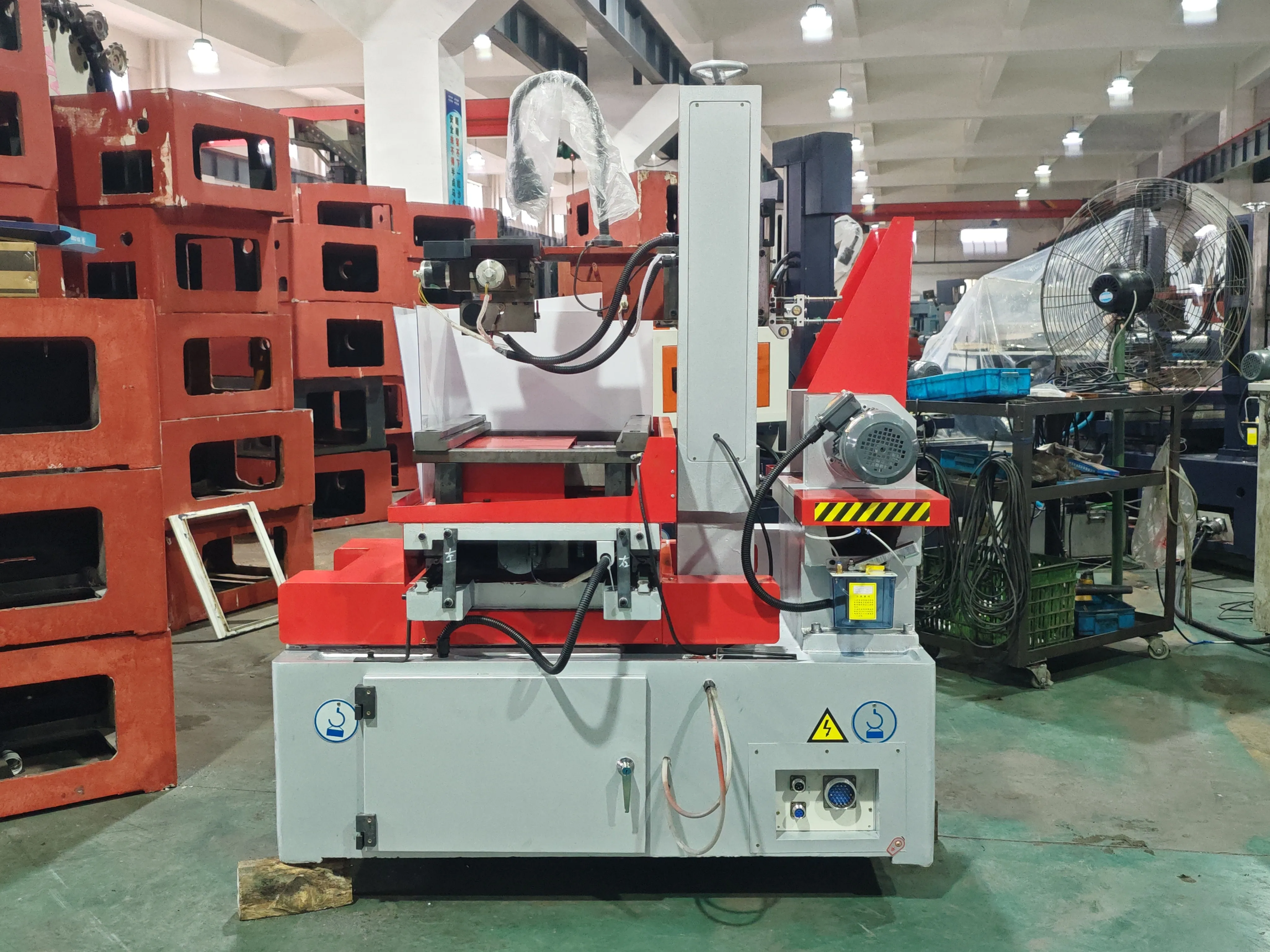 High Quality Metal Erosion Machine Edm Wire Cutting Dk7735 Edm Wire Cut Machine