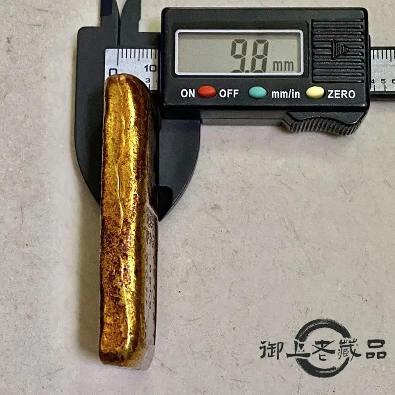 Yellow craft gilt leather shell high hat Yuan Xiang gold nugget ornament
