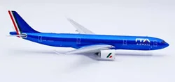 for:Die-Cast Airplane 1/200 Scale A350 A350-900 Italy Airline Aircraft Plastic ABS Assembly Plane Model Gifts for Family and Fri