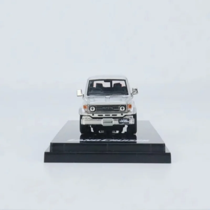 Hobby Japan 1:64 Scale Land Cruiser J70 LC70 ZX Alloy Simulation