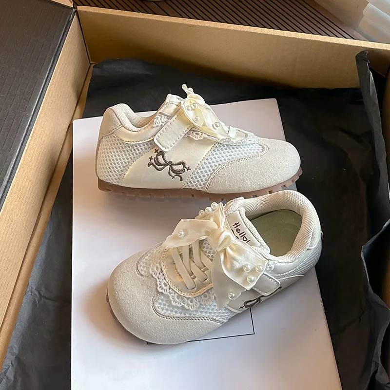 

2026 New Arrival Girls Bowknot Casual Running Shoes 2026 Spring Summer New Mesh Pearl Ribbon Lace Up Fashion Kids Sneakers