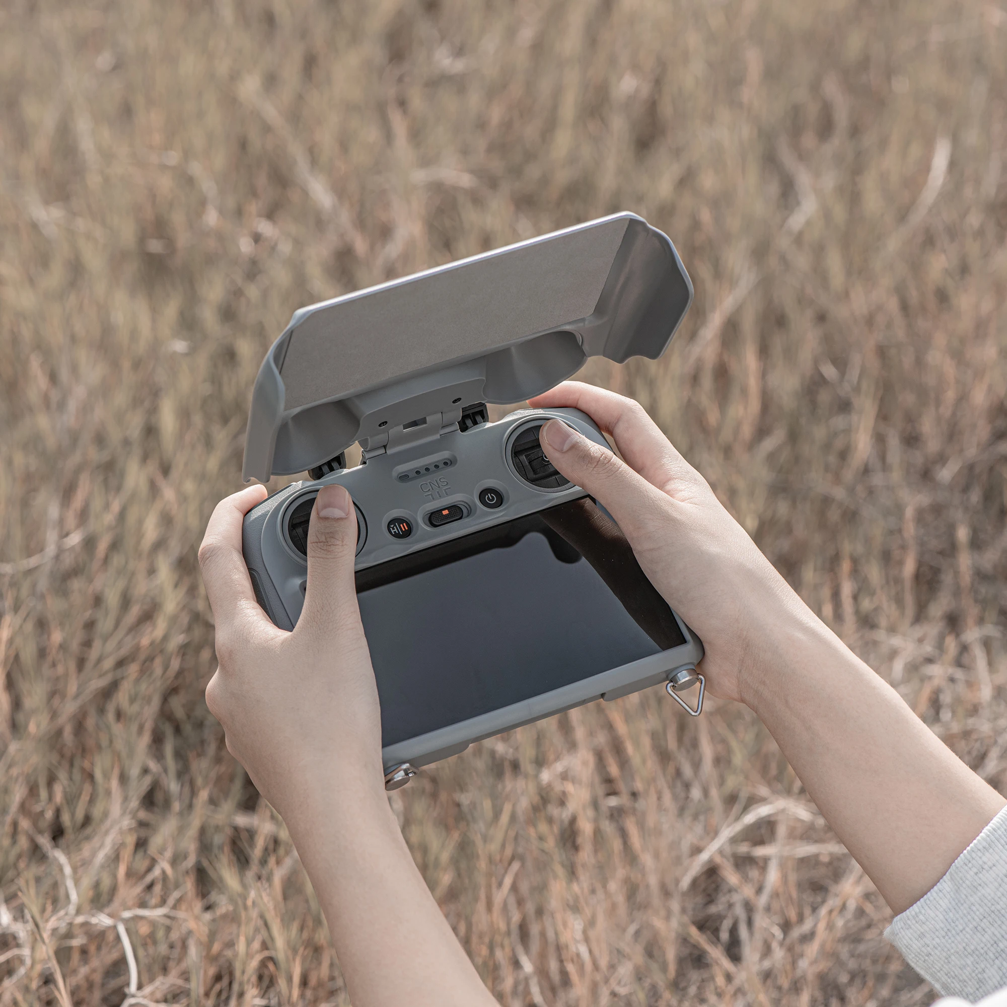 

Sun Hood for DJI Mini 5 Pro RC 2 Controller 3-IN-1 Sunshade Joysticks Screen Protector Anti-Scratch Soft Microfiber Lining Cover