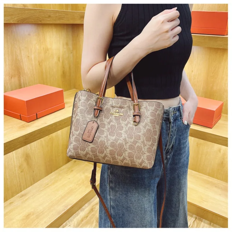 

Summer Fashion Retro Bag Women 2025 New Classic Tote Bag Versatile Handbag Shoulder Bag Crossbody Bag