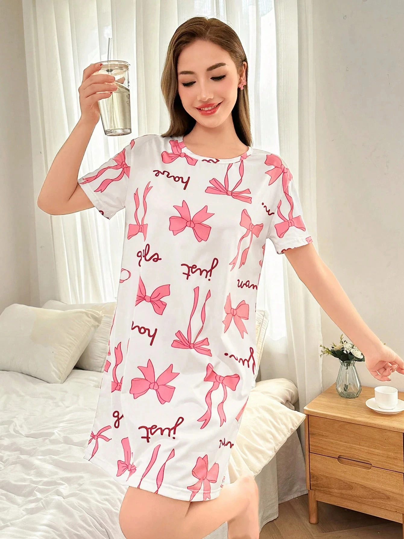 2025 sommer Neue Ankunft frauen Cartoon-Muster Gedruckt Kurzarm Nachthemd Flexible Lose und Bequeme Hause Kleidung