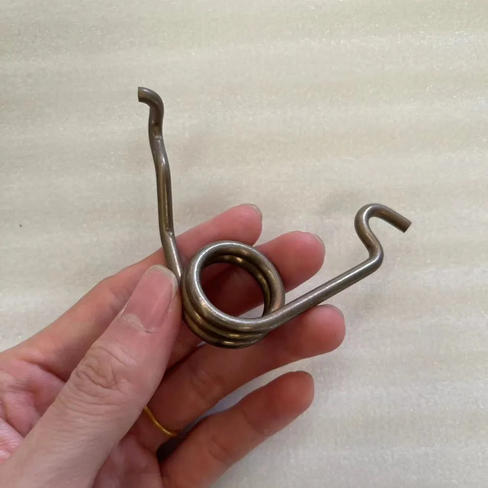 Genuine Rear Brake Cylinder Return Spring Rear Brake Caliper Spring for Aeolus New S30 H30 CROSS