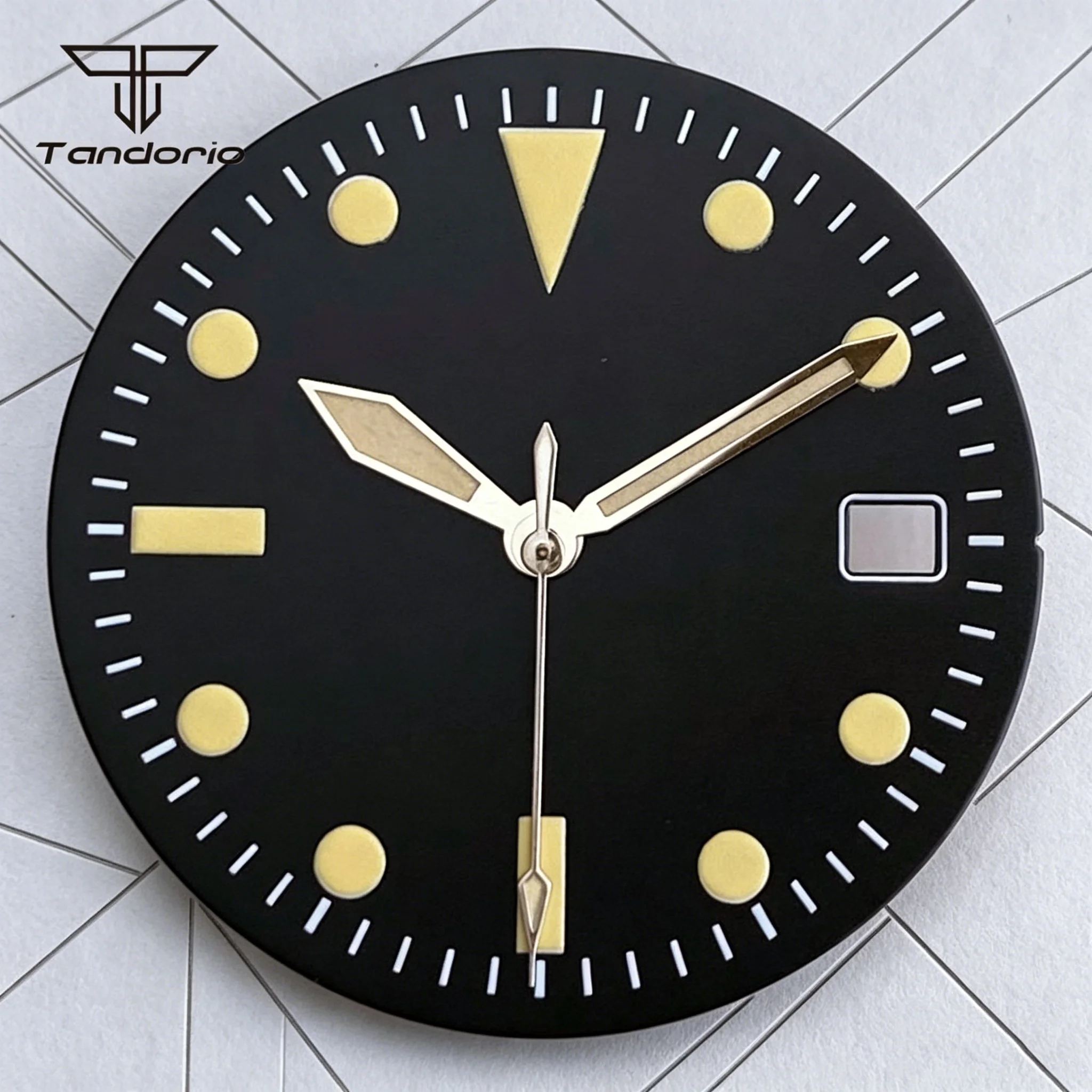 Schwarzes 29mm Uhrenzifferblatt mit Datumsfenster, Steril, Passend für NH35 Miyota8215 8205 ETA2824 PT5000 ST2130 Armbanduhr-Zifferblatt Zubehör Leuchtend